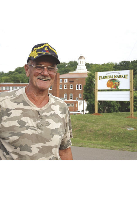 Houser, Dennis Lee